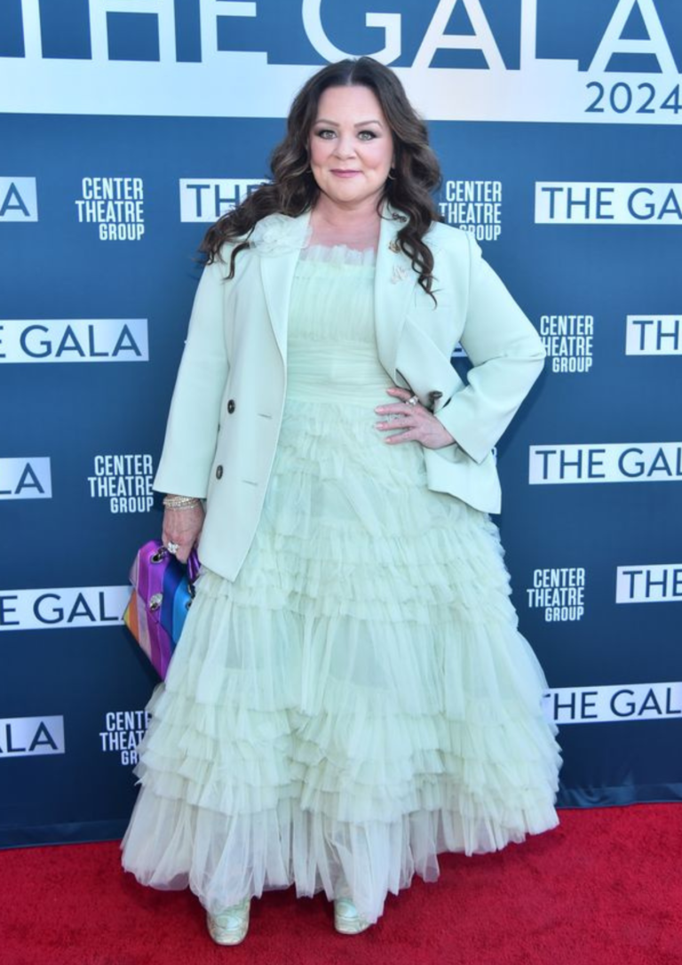 Melissa McCarthy shows off her incredible weight loss at 53!!